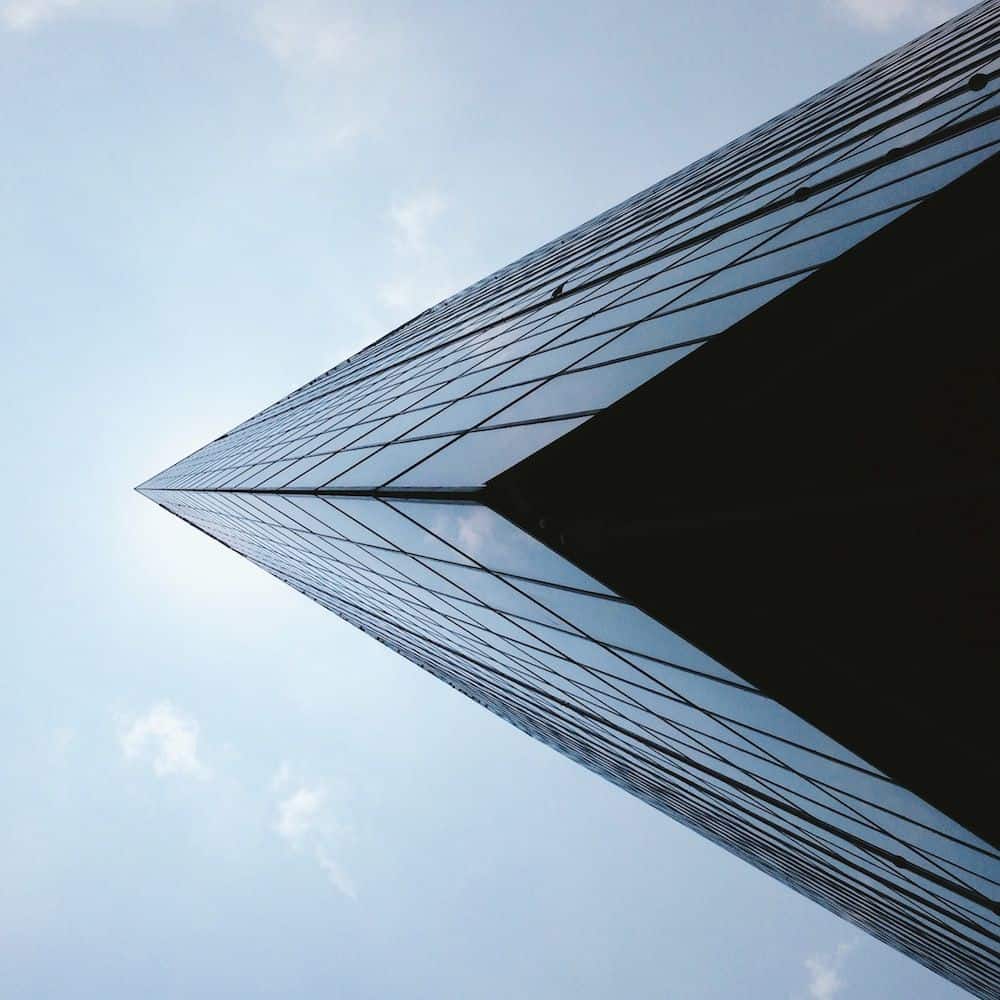 This is one of the few skyscrapers in Mexico City. It's challenging to build up because of earthquakes in the area. This is why the city is so spread out.